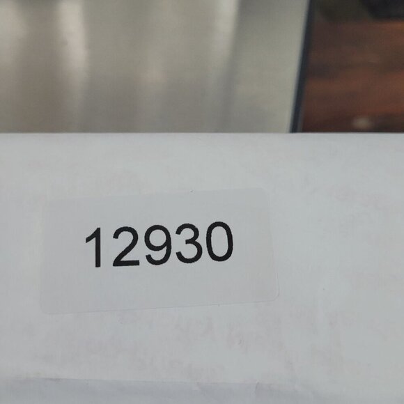 Vince Womens Skinny Jeans Size 26 Beige Cotton Blend  Light Distressed - Picture 9 of 9